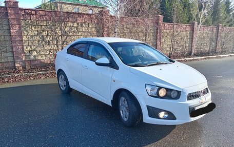 Chevrolet Aveo III, 2012 год, 600 000 рублей, 3 фотография