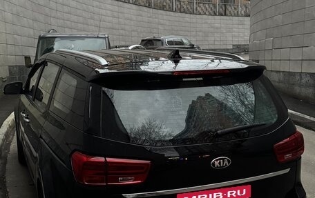 KIA Carnival III, 2020 год, 2 350 000 рублей, 6 фотография