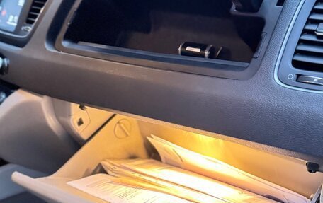 KIA Carnival III, 2020 год, 2 350 000 рублей, 24 фотография