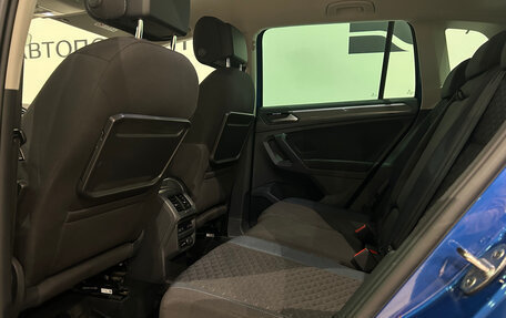 Volkswagen Tiguan II, 2019 год, 2 499 000 рублей, 13 фотография