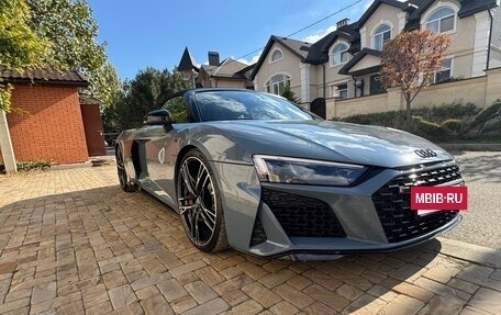 Audi R8, 2019 год, 19 500 000 рублей, 3 фотография