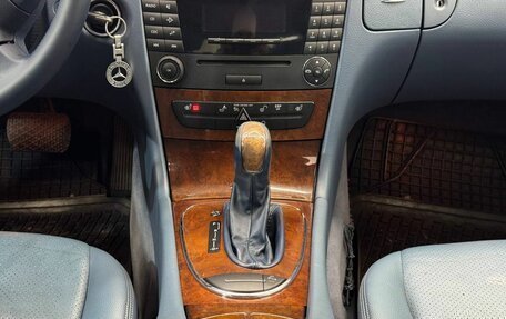 Mercedes-Benz E-Класс, 2005 год, 925 000 рублей, 11 фотография