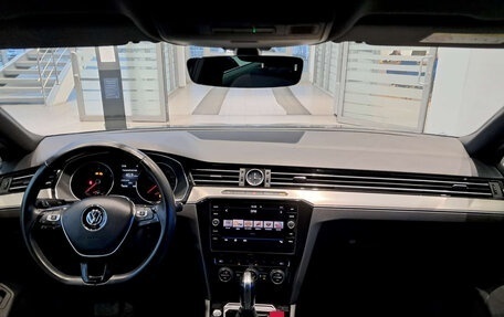 Volkswagen Passat B8 рестайлинг, 2018 год, 2 386 000 рублей, 14 фотография