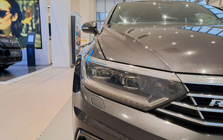 Volkswagen Passat B8 рестайлинг, 2018 год, 2 386 000 рублей, 17 фотография