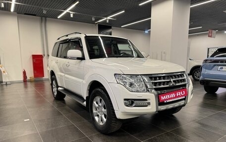 Mitsubishi Pajero IV, 2017 год, 3 249 000 рублей, 3 фотография
