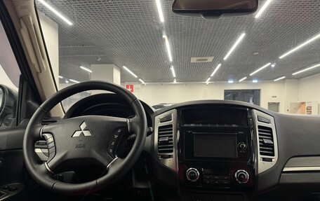 Mitsubishi Pajero IV, 2017 год, 3 249 000 рублей, 21 фотография