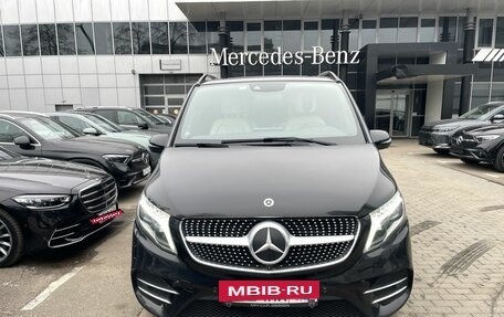 Mercedes-Benz V-Класс, 2022 год, 10 000 000 рублей, 2 фотография