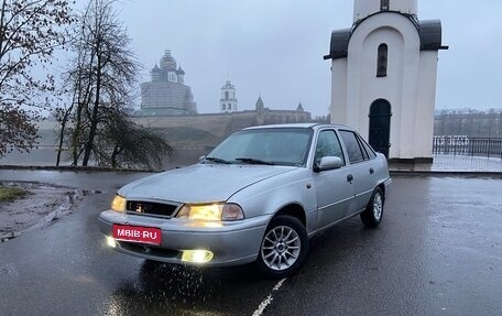 Daewoo Nexia I рестайлинг, 2000 год, 90 000 рублей, 1 фотография