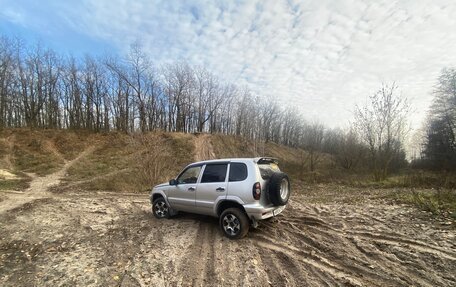 Chevrolet Niva I рестайлинг, 2004 год, 260 000 рублей, 16 фотография