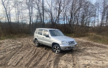 Chevrolet Niva I рестайлинг, 2004 год, 260 000 рублей, 20 фотография