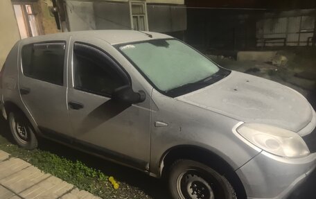 Renault Sandero I, 2013 год, 470 000 рублей, 2 фотография