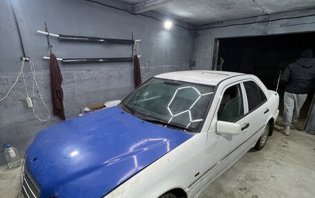 Mercedes-Benz C-Класс, 1994 год, 175 000 рублей, 7 фотография