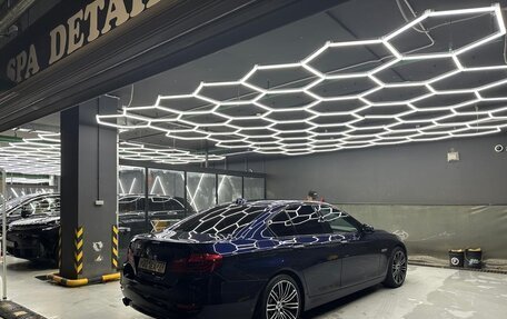 BMW 5 серия, 2015 год, 1 950 000 рублей, 2 фотография