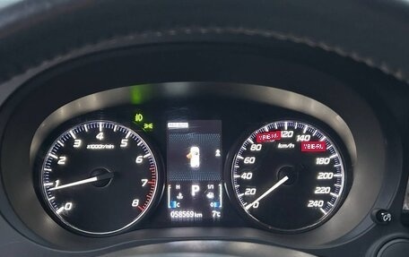 Mitsubishi Outlander III рестайлинг 3, 2018 год, 2 490 000 рублей, 11 фотография