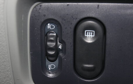 Renault Symbol I, 2005 год, 357 000 рублей, 17 фотография