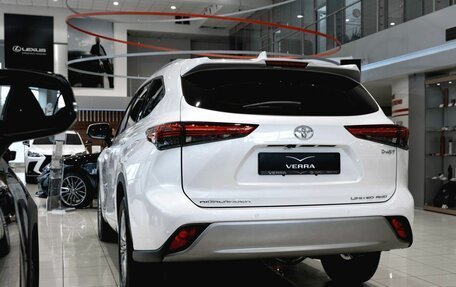 Toyota Highlander, 2025 год, 6 400 000 рублей, 10 фотография