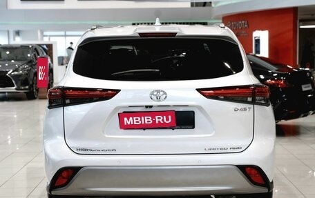 Toyota Highlander, 2025 год, 6 400 000 рублей, 9 фотография