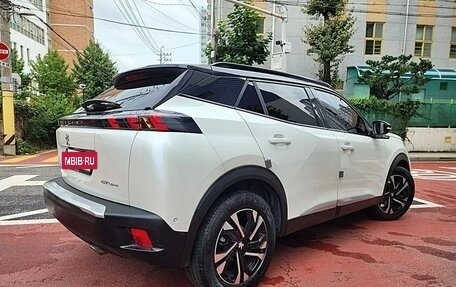 Peugeot 2008 II, 2022 год, 2 300 000 рублей, 2 фотография