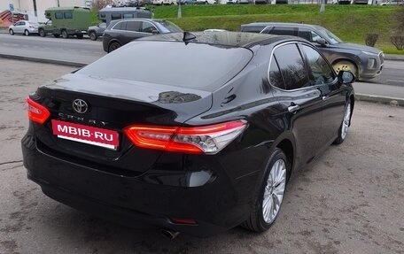 Toyota Camry, 2020 год, 2 750 000 рублей, 5 фотография