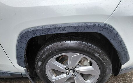 Toyota RAV4, 2020 год, 3 300 000 рублей, 6 фотография