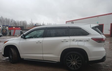 Toyota Highlander III, 2014 год, 2 850 000 рублей, 4 фотография