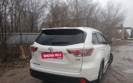 Toyota Highlander III, 2014 год, 2 850 000 рублей, 3 фотография