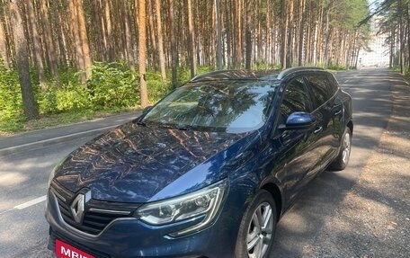 Renault Megane IV, 2018 год, 1 499 999 рублей, 2 фотография