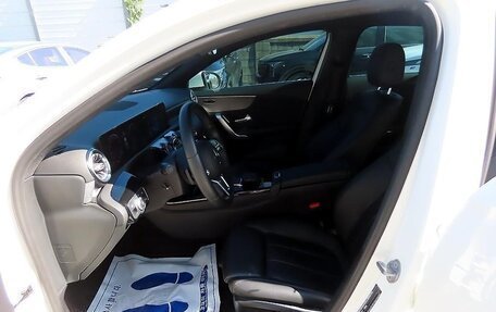 Mercedes-Benz A-Класс, 2022 год, 2 700 000 рублей, 7 фотография
