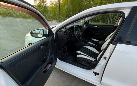 Volkswagen Jetta VI, 2013 год, 1 050 000 рублей, 8 фотография