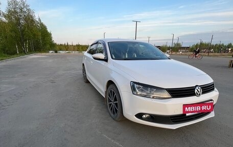 Volkswagen Jetta VI, 2013 год, 1 050 000 рублей, 3 фотография