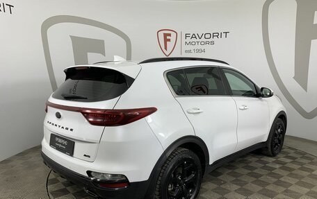 KIA Sportage IV рестайлинг, 2021 год, 2 410 000 рублей, 6 фотография