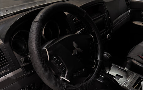 Mitsubishi Pajero IV, 2011 год, 1 600 000 рублей, 10 фотография