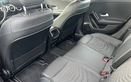 Mercedes-Benz A-Класс, 2020 год, 2 400 000 рублей, 8 фотография