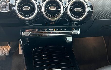 Mercedes-Benz A-Класс, 2020 год, 2 400 000 рублей, 12 фотография