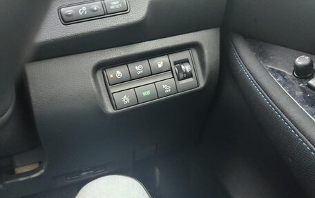 Nissan Leaf II, 2017 год, 1 900 000 рублей, 5 фотография