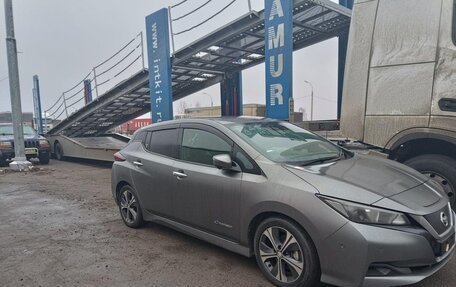 Nissan Leaf II, 2017 год, 1 900 000 рублей, 11 фотография
