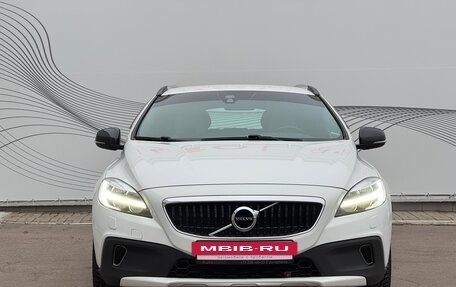 Volvo V40 Cross Country I, 2017 год, 1 660 000 рублей, 3 фотография