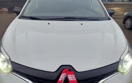 Renault Kaptur I рестайлинг, 2019 год, 980 000 рублей, 4 фотография