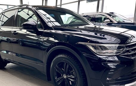 Volkswagen Tiguan II, 2022 год, 3 550 000 рублей, 5 фотография