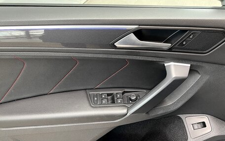 Volkswagen Tiguan II, 2022 год, 3 550 000 рублей, 16 фотография