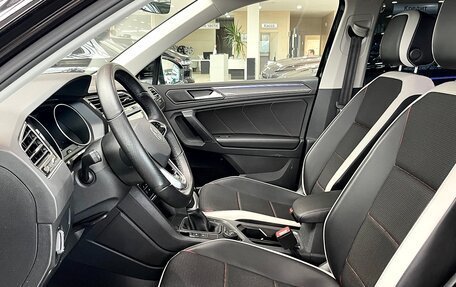 Volkswagen Tiguan II, 2022 год, 3 550 000 рублей, 20 фотография