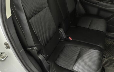 Mitsubishi Outlander III рестайлинг 3, 2018 год, 1 890 000 рублей, 20 фотография