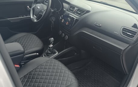 KIA Rio III рестайлинг, 2016 год, 920 000 рублей, 10 фотография