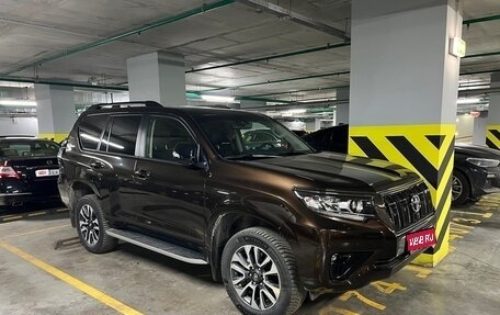 Toyota Land Cruiser Prado 150 рестайлинг 2, 2022 год, 9 000 000 рублей, 1 фотография