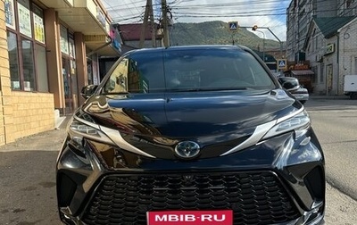 Toyota Sienna, 2021 год, 4 500 000 рублей, 1 фотография