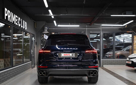 Porsche Cayenne III, 2016 год, 5 700 000 рублей, 3 фотография