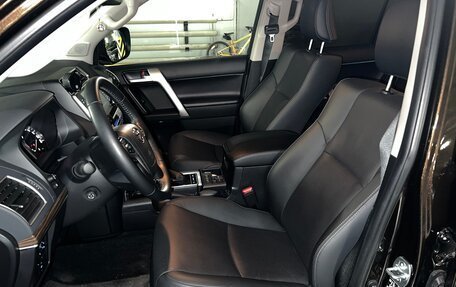 Toyota Land Cruiser Prado 150 рестайлинг 2, 2022 год, 9 000 000 рублей, 29 фотография