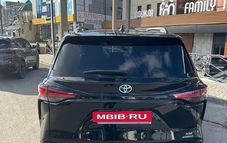 Toyota Sienna, 2021 год, 4 500 000 рублей, 5 фотография