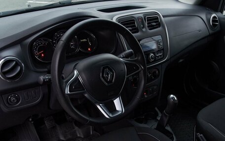 Renault Logan II, 2019 год, 970 000 рублей, 9 фотография