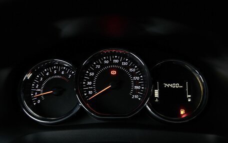 Renault Logan II, 2019 год, 970 000 рублей, 16 фотография